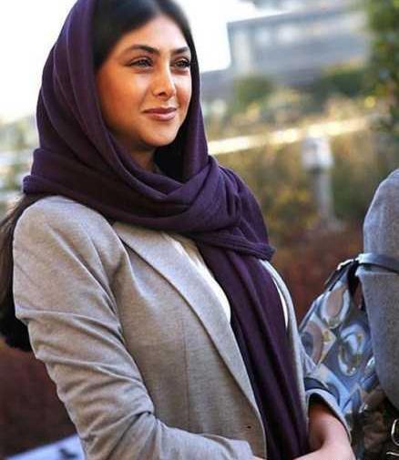 عکس بدون روسری آزاده صمدی