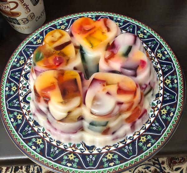 عکس ژله خرده شیشه با بستنی