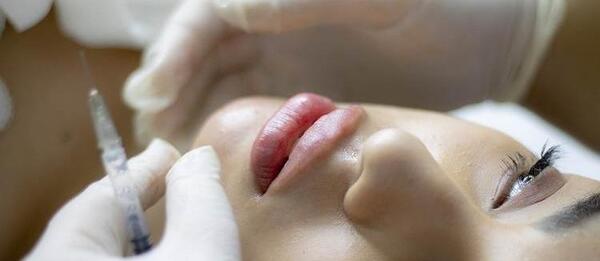 عکس سوتی لب نی نی سایت