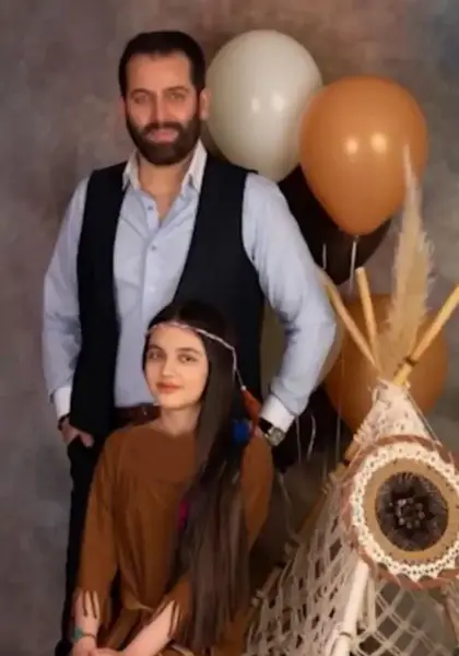 عکس هایی از امیررضا دلاوری و همسرش