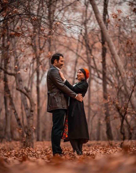 عکس ژست عکاسی دونفره جنگل