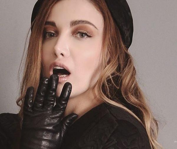 عکس نگین پارسا خواننده