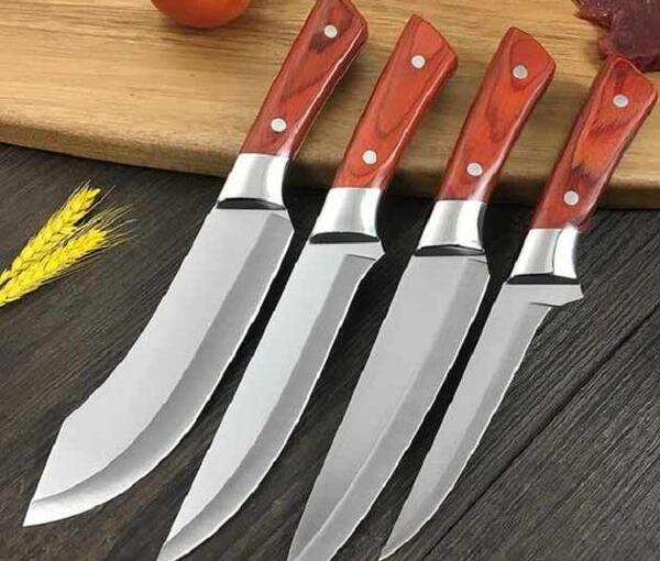 عکس چاقوی خونی