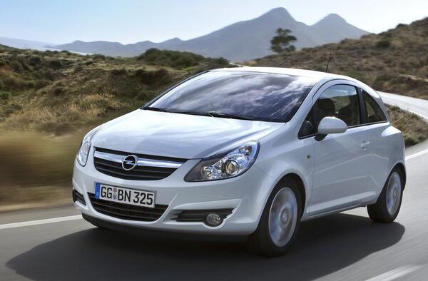 عکس ماشین opel corsa