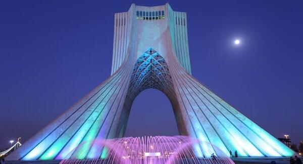 عکس میدان آزادی تهران با کیفیت بالا