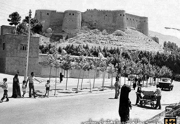 عکس داخل قلعه فلک الافلاک
