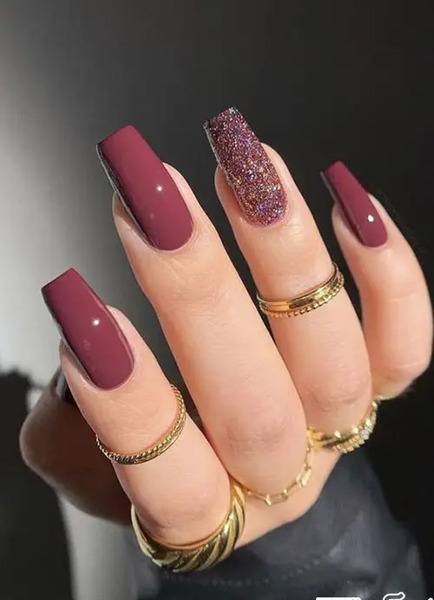 عکس مدل ناخن جدید رنگ سال