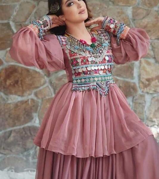 عکس از لباس افغانی