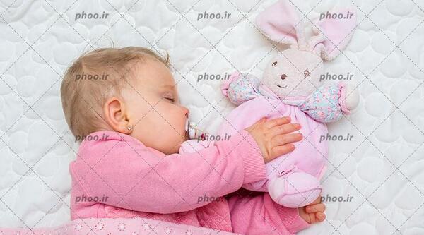 عکس پس زمینه صورتی عروسکی