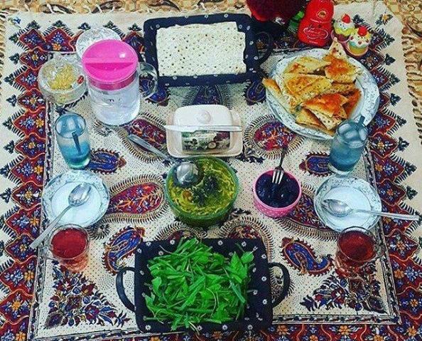 عکس از سفره ی افطار ساده