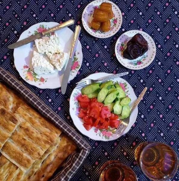 عکس از سفره ی افطار ساده