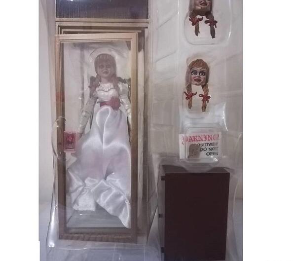 عکس عروسک تسخیر شده