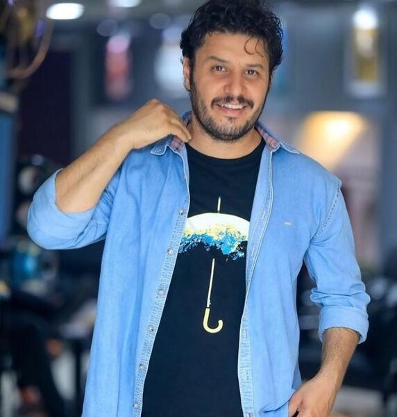 عکس جواد عزتی وخانواده اش
