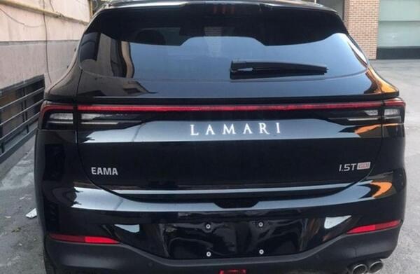 عکس از ماشین لاماری
