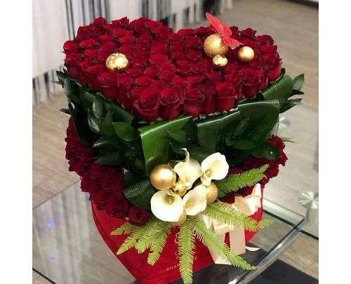عکس قرمز مخملی