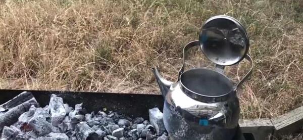 عکس چای روی آتش