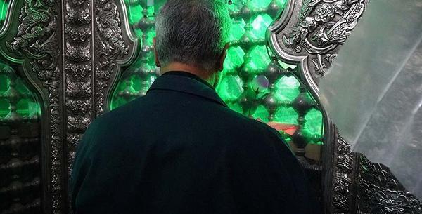 عکس قاسم سلیمانی در کربلا