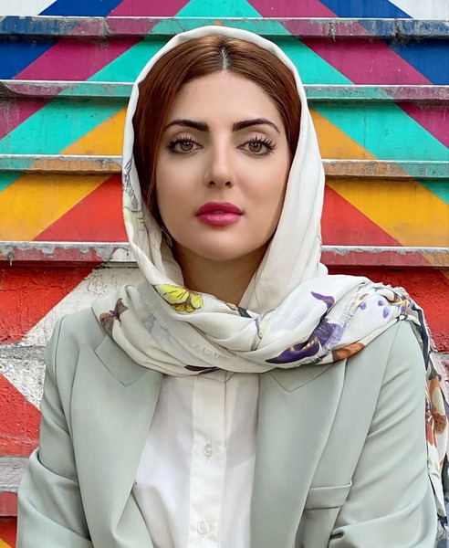 عکس هلیا جلیل نژاد بدون ارایش
