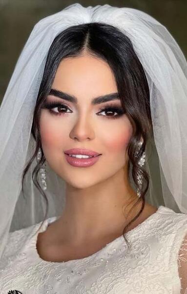 عکس عروس چشم مشکی