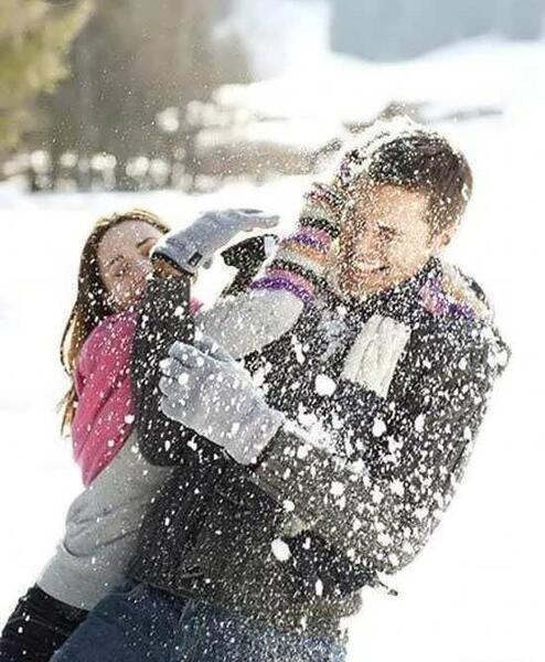 عکس عاشقانه برفی دو نفره