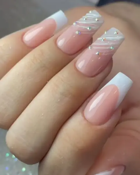 عکس طرح ناخن فرنچ