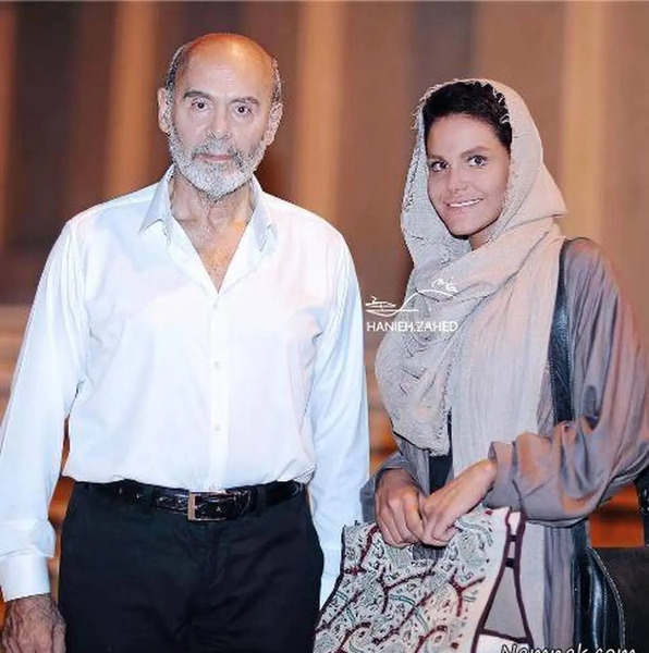 عکس آزاده زارعی با جمشید هاشم پور