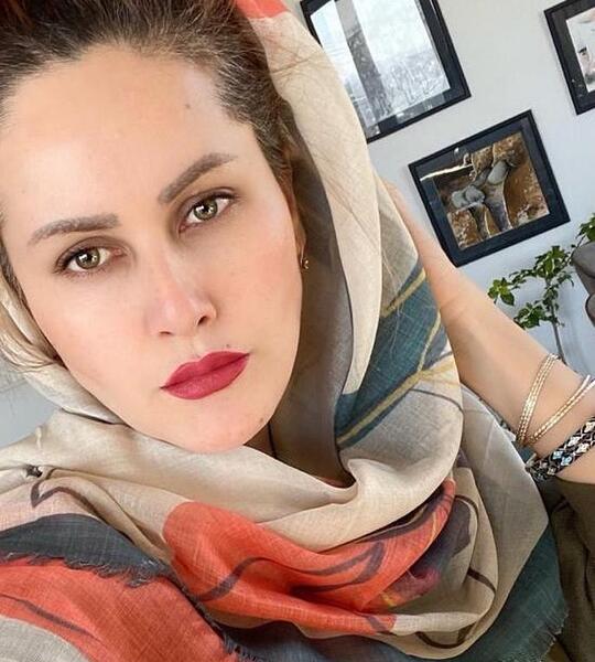 عکس دنیا کریمی