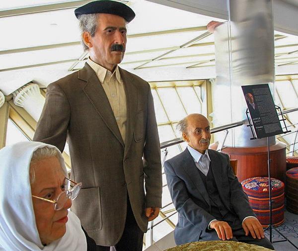 عکس صاحب برج میلاد تهران