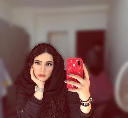 عکس رضا خرسند در نیسان آبی