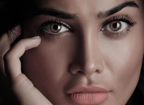 عکس شوهر تینا اخوند تبار