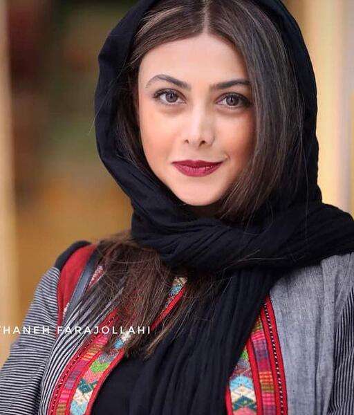 عکس مجری آزاده صمدی