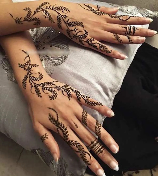 عکس حنا روی دست عروس
