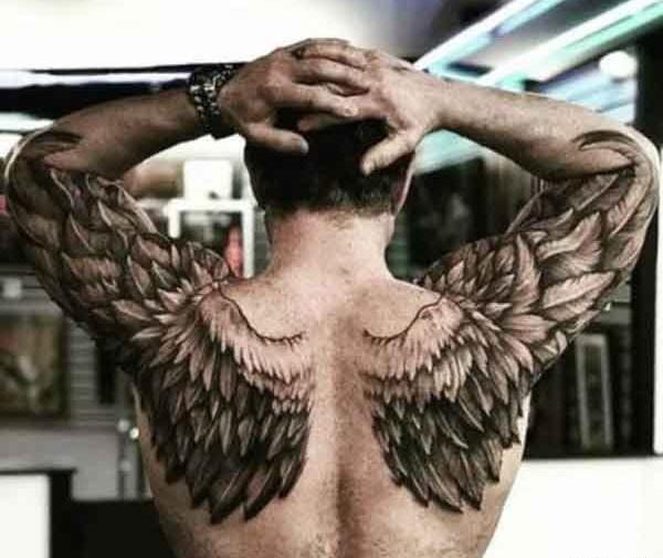 عکس طرح تاتو مردانه روی کمر