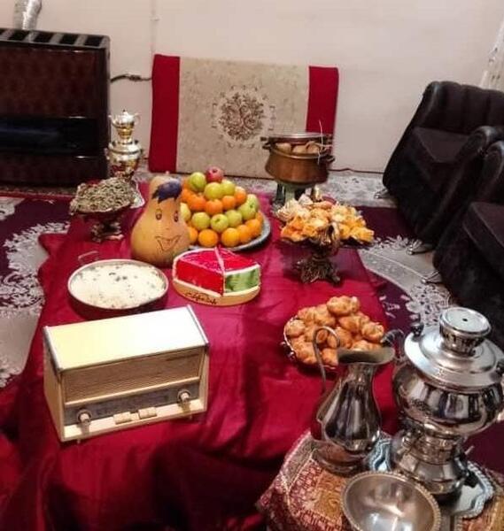 عکس ایده تزیین کرسی شب یلدا