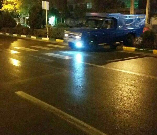 عکس ماشین نیسان آبی اسپرت