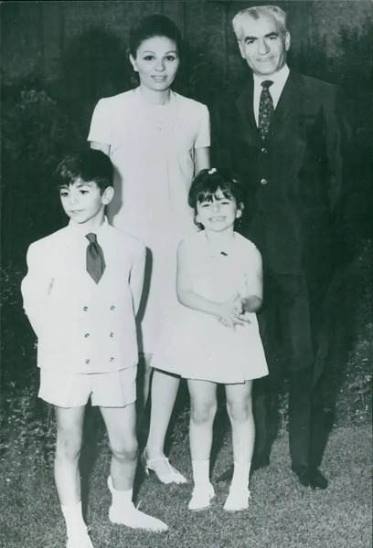 عکس شاه خانوادگی