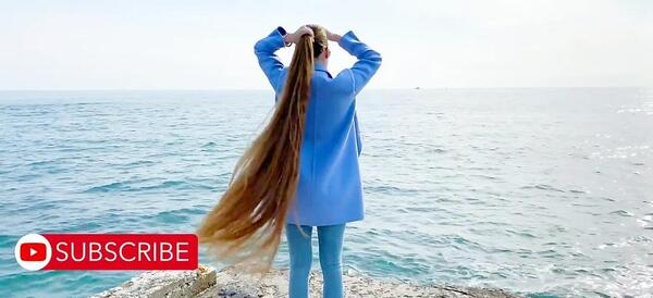 عکس دریا و دختر