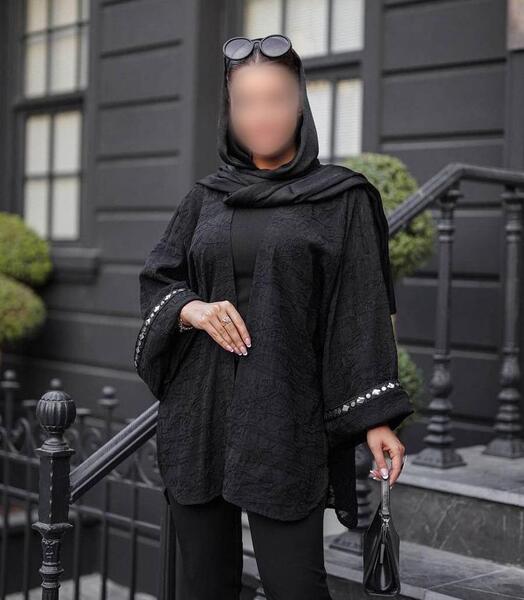 عکس مدل مانتو بلند راسته مشکی و شیک و مجلسی