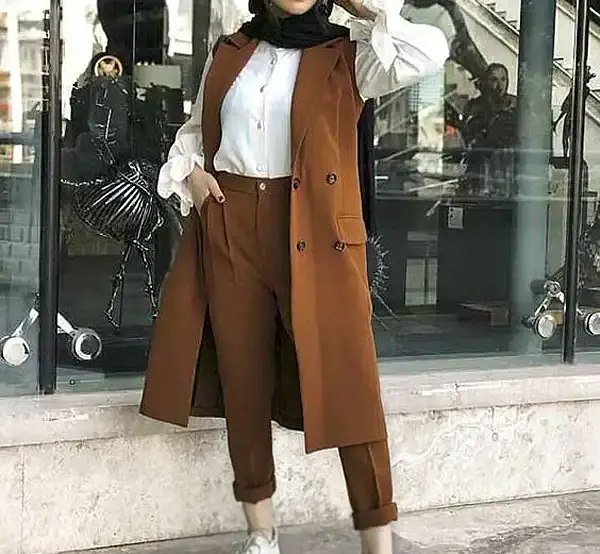 عکس مدل مانتو اسپرت قهوه ای