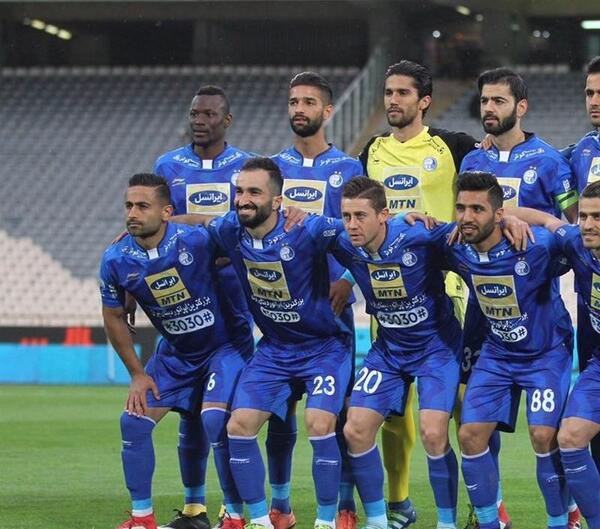 عکس پیراهن قهرمانی استقلال