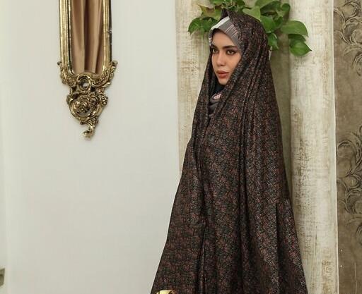 عکس چادر رنگی تیره