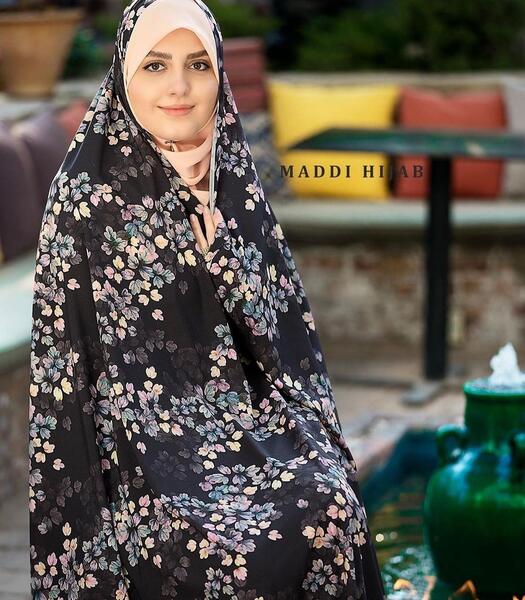 عکس چادر رنگی تیره