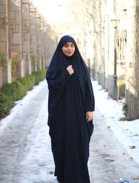 عکس چادر رنگی تیره