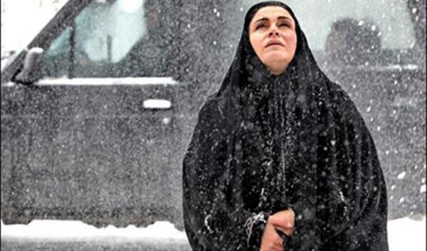 عکس دختر ایرانی از پشت سر در زمستان