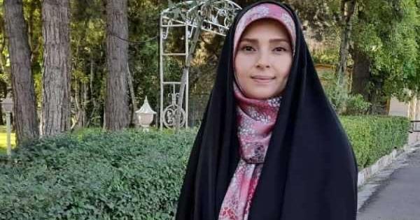 عکس مجری خانم به خانه برمیگردیم