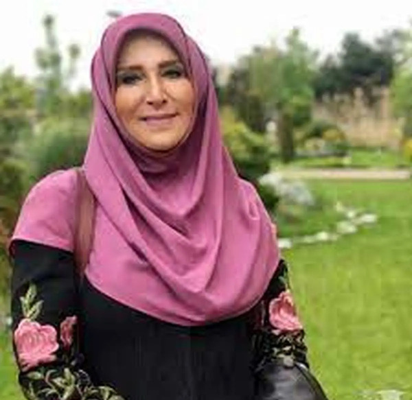 عکس مجری خانم به خانه برمیگردیم