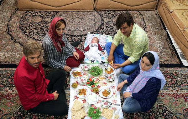 عکس بازیگران آینه بغل