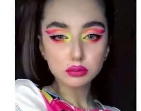 عکس نیکا فلاحی در سروش