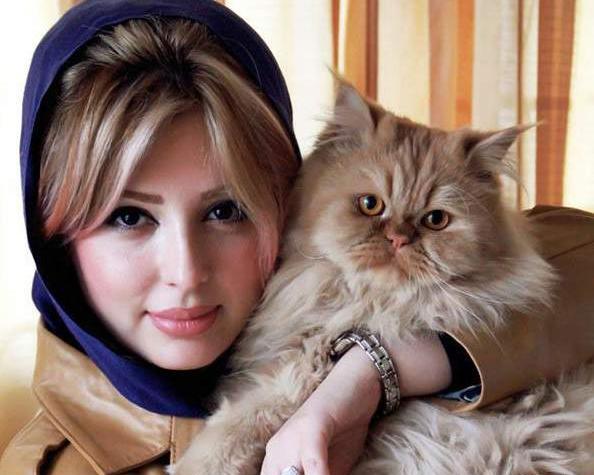 عکس نیوشا ضیغمی بیوگرافی