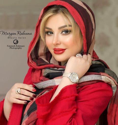 عکس نیوشا ضیغمی بیوگرافی